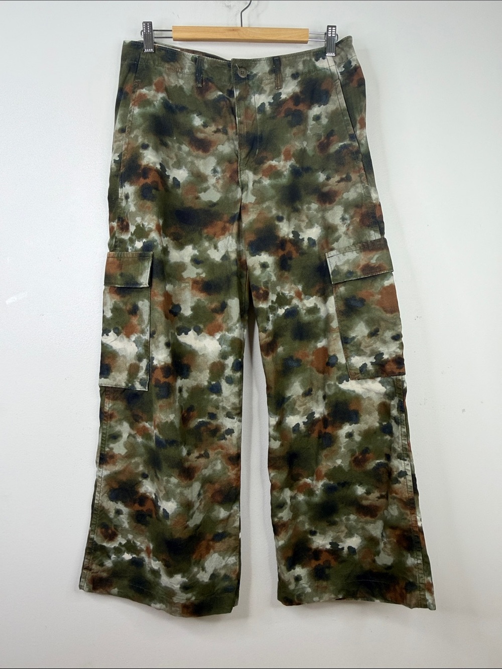 Levi's Baggy Cargo Pants Womens 30 x 28 Mossy Green Camo Wide Leg Loose Fit